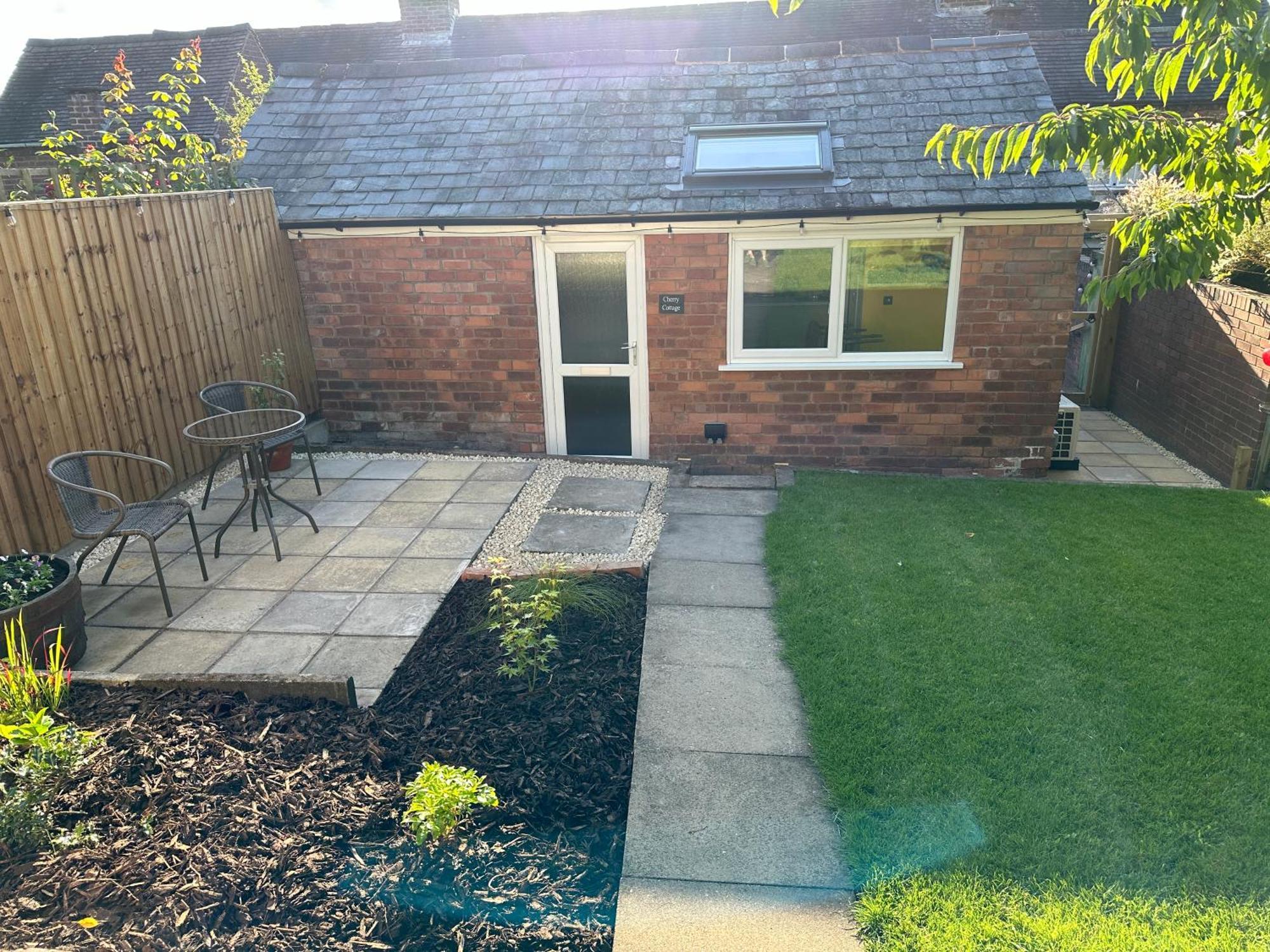 Cherry Cottage Retro Stay, Stourport Exterior foto