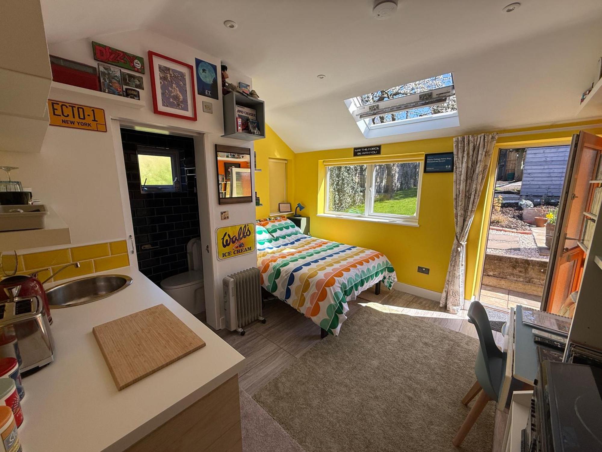 Cherry Cottage Retro Stay, Stourport Exterior foto